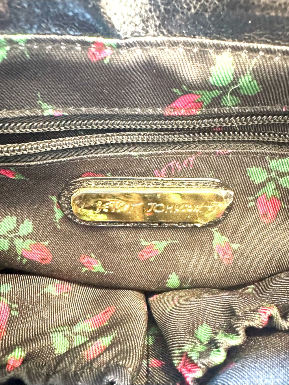Betsey Johnson "Off the Hook" Retro Phone Silver Crossbody Bag - Picture 5 of 8
